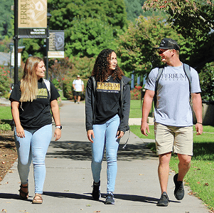 Students at Ferrum walking